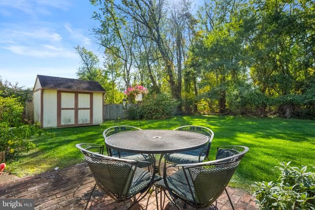 8 WASHINGTON DR, Clementon, NJ 08021