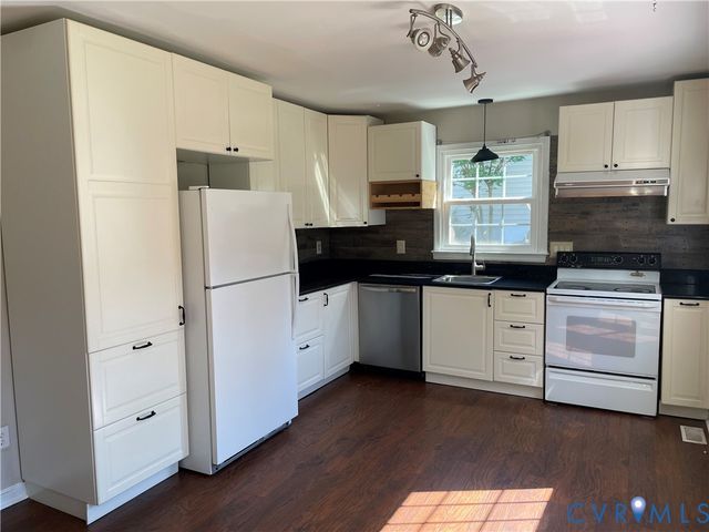 5153 Chelsea Brook Ln, Henrico, VA 23060