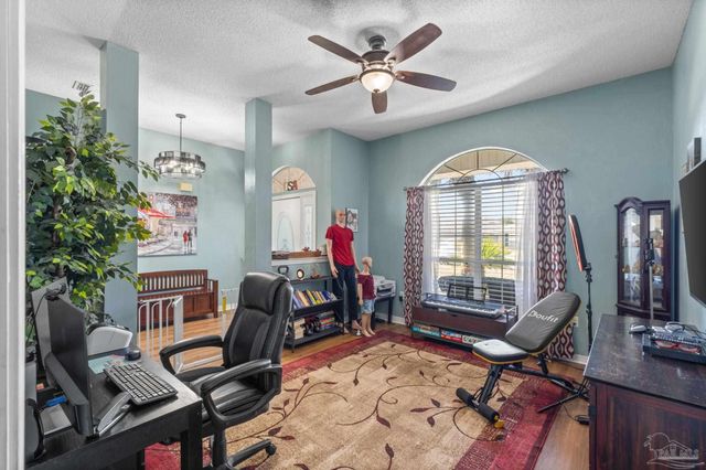 9562 Dynasty Ln, Navarre, FL 32566