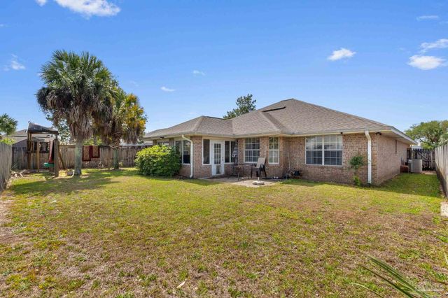 9562 Dynasty Ln, Navarre, FL 32566