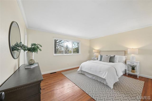 2664 Sanders Drive, St Louis, MO 63129