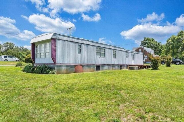 653 Jubal Early, Wirtz, VA 24184