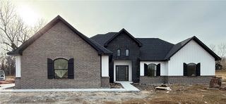711 Pecan Grove Road, Alma, AR 72921