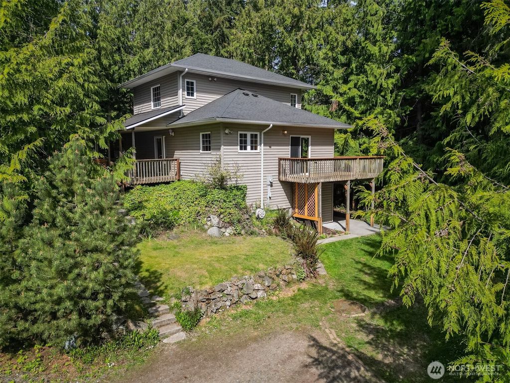 102 New Haven Lane, Port Angeles, WA 98362