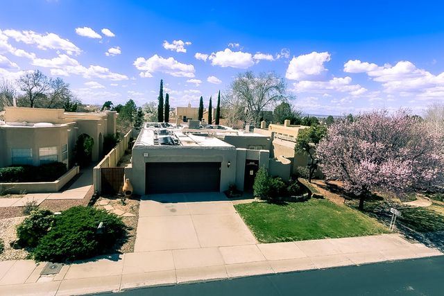 9404 Callaway Circle NE, Albuquerque, NM 87111