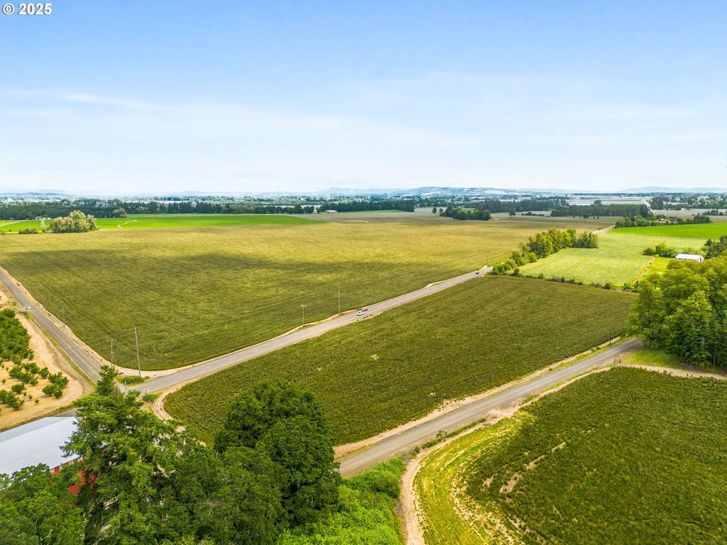 Se WHITESON Rd, Amity, OR 97101