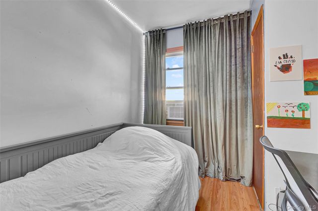 150-27 16th Road, Whitestone, NY 11357