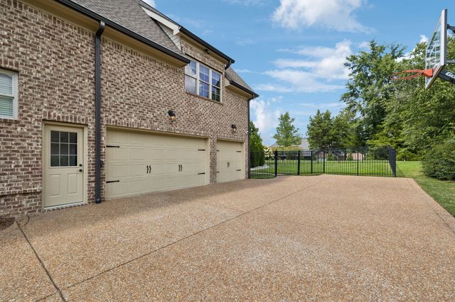 1416 Orchard Hill Ln, Arrington, TN 37014
