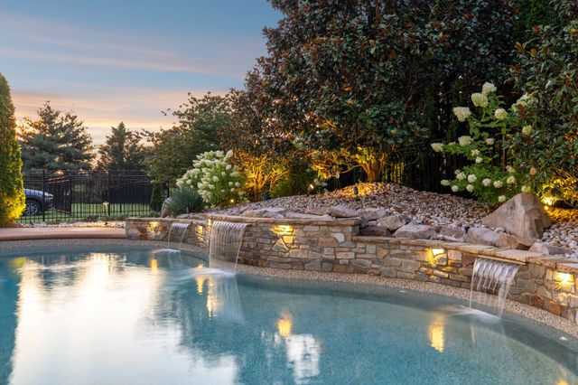 1416 Orchard Hill Ln, Arrington, TN 37014