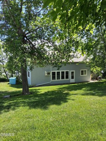 307 Sandy Beach Road, Jamestown, ND 58401 property photo