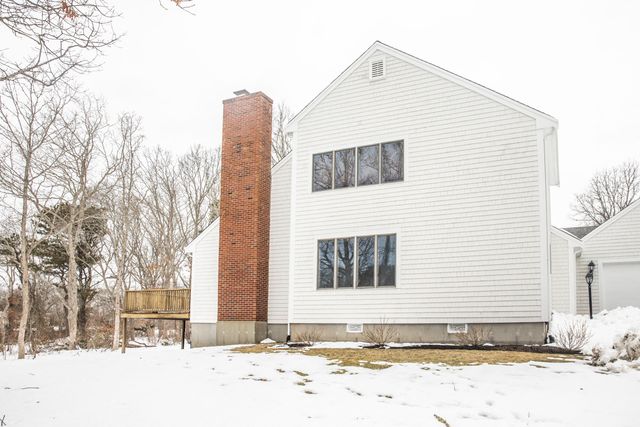 15 Beach Street, Teaticket, MA 02536