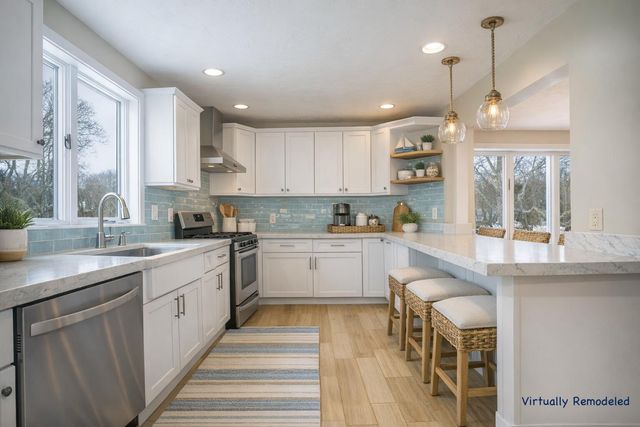 15 Beach Street, Teaticket, MA 02536