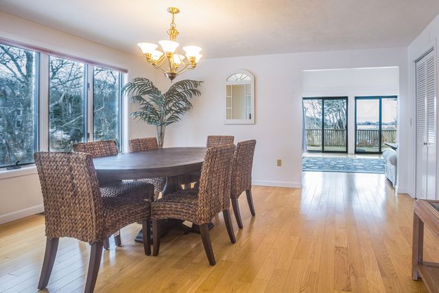 15 Beach Street, Teaticket, MA 02536