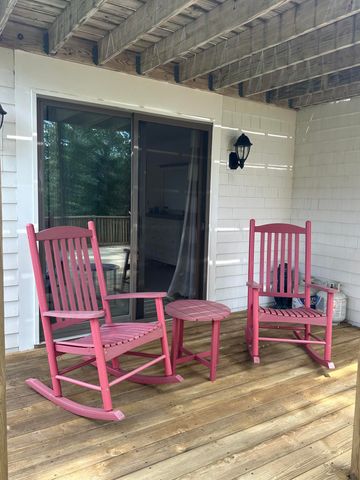 15 Beach Street, Teaticket, MA 02536