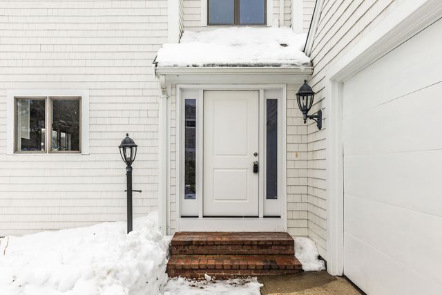 15 Beach Street, Teaticket, MA 02536