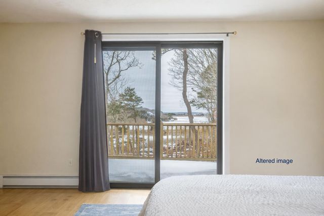 15 Beach Street, Teaticket, MA 02536