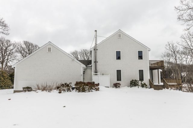 15 Beach Street, Teaticket, MA 02536