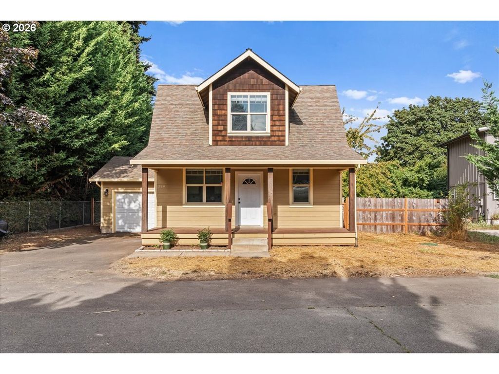 Image 1 of property listing at 319 Se SHERIDAN Rd, Sheridan, OR 97378