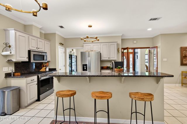 807 Woodglen Drive, Ocean Springs, MS 39564