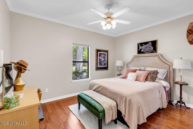 807 Woodglen Drive, Ocean Springs, MS 39564