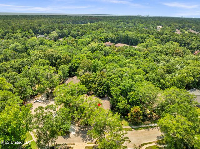 807 Woodglen Drive, Ocean Springs, MS 39564