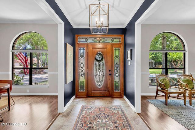 807 Woodglen Drive, Ocean Springs, MS 39564