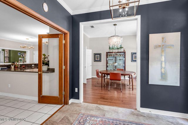 807 Woodglen Drive, Ocean Springs, MS 39564