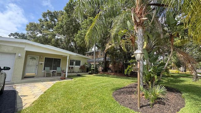 559 VILLAGRANDE AVENUE S, St Petersburg, FL 33707
