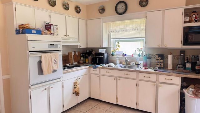 559 VILLAGRANDE AVENUE S, St Petersburg, FL 33707
