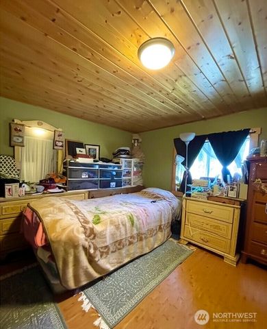 700 Crosby Avenue #84, Oak Harbor, WA 98277