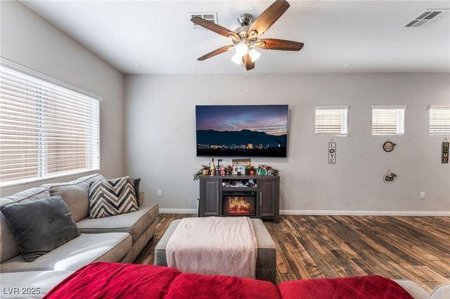 6749 Browns Bay Court, Las Vegas, NV 89149