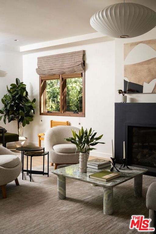 Image 12 of property listing at 1319 Mccollum Street, Los Angeles, CA 90026