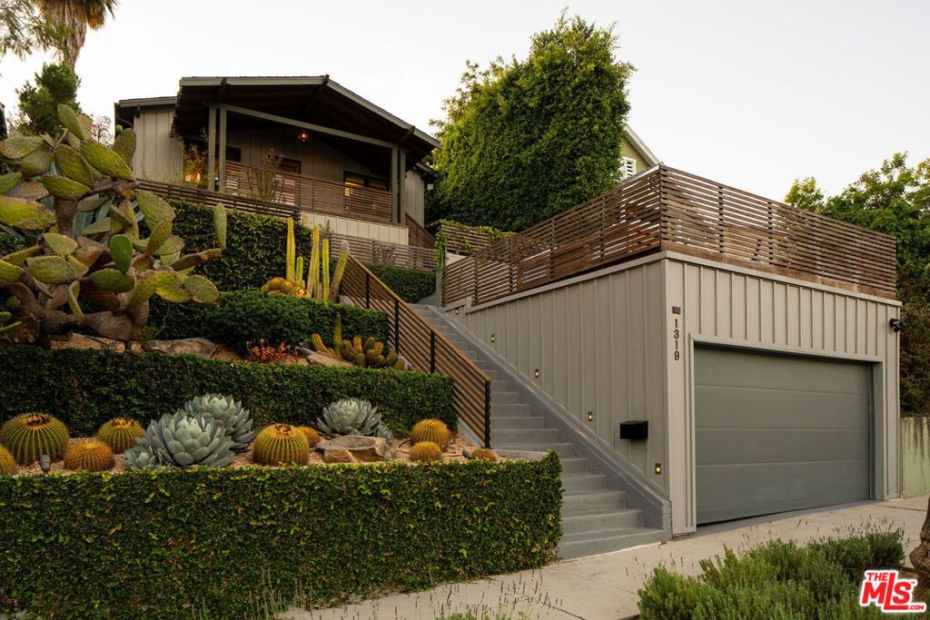 Image 3 of property listing at 1319 Mccollum Street, Los Angeles, CA 90026