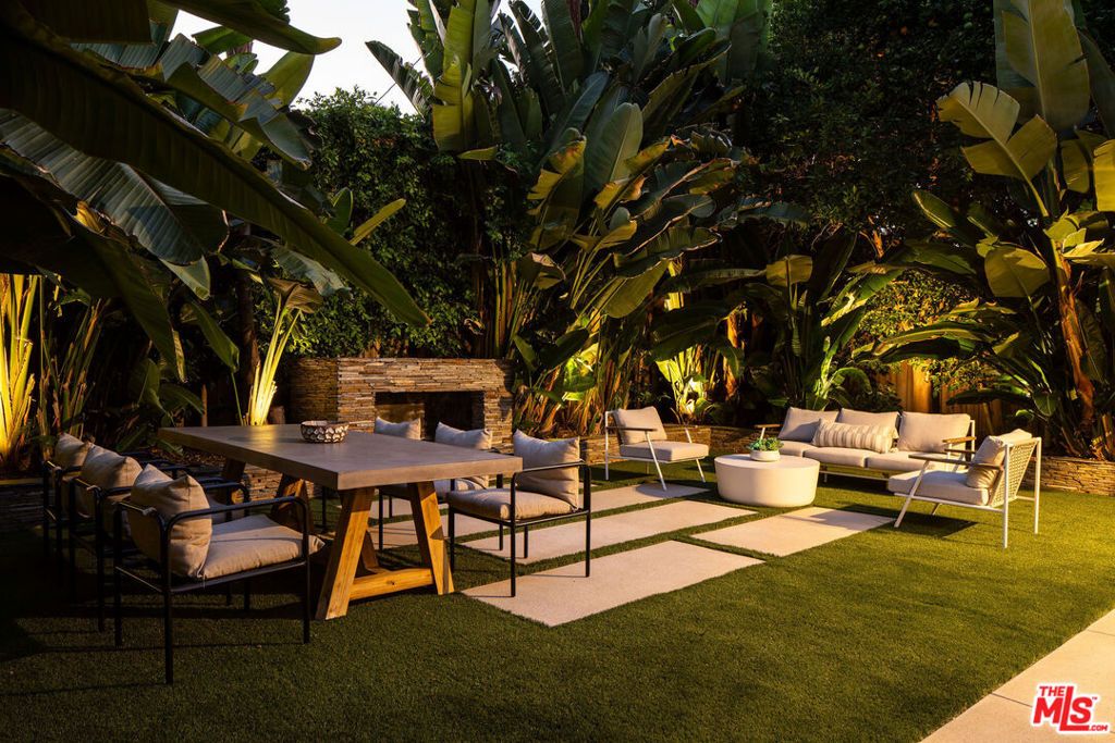 Image 30 of property listing at 1319 Mccollum Street, Los Angeles, CA 90026