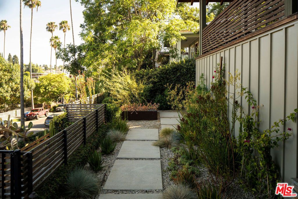 Image 32 of property listing at 1319 Mccollum Street, Los Angeles, CA 90026