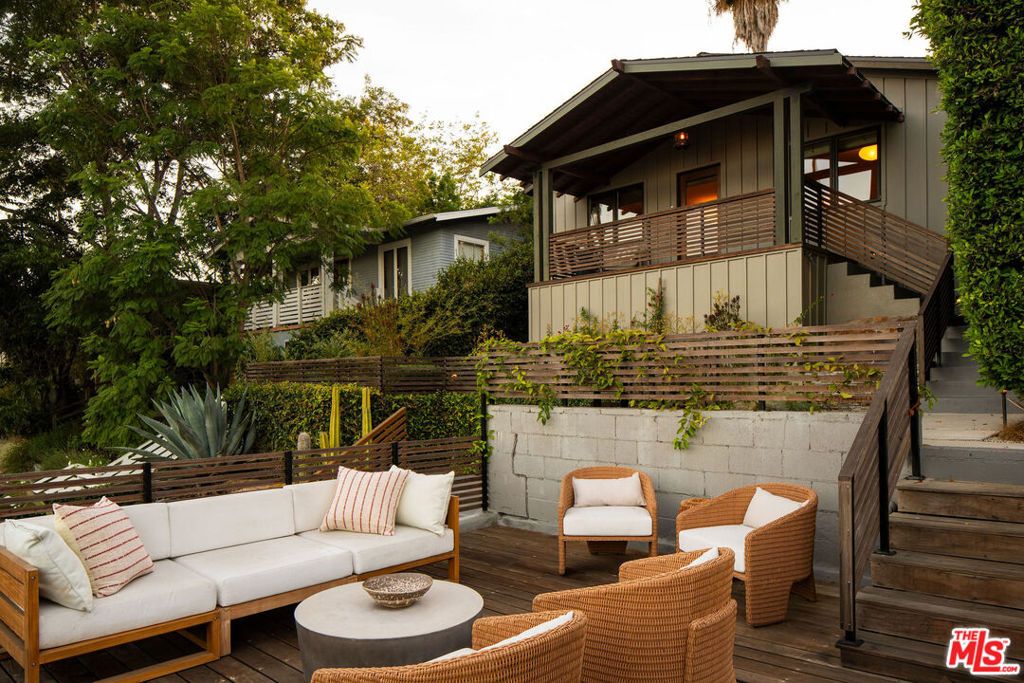 Image 4 of property listing at 1319 Mccollum Street, Los Angeles, CA 90026