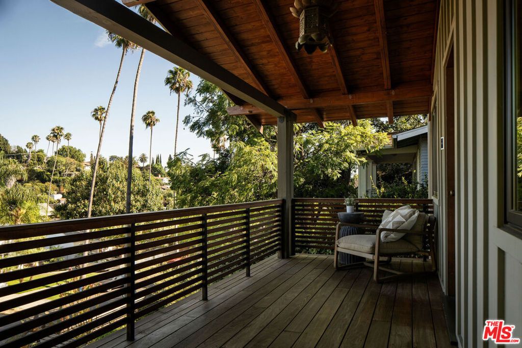 Image 7 of property listing at 1319 Mccollum Street, Los Angeles, CA 90026