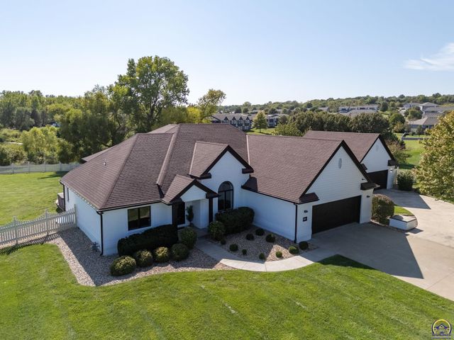 3315 NW 49th TER, Topeka, KS 66618