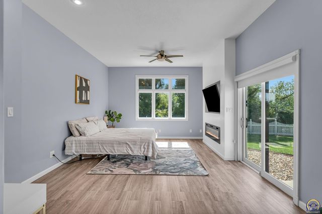 3315 NW 49th TER, Topeka, KS 66618