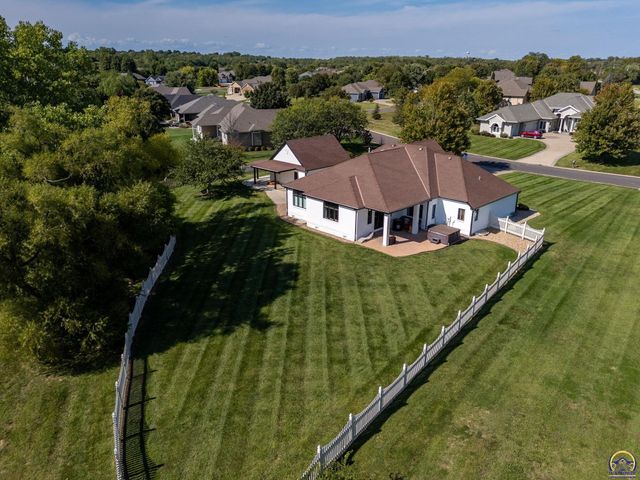 3315 NW 49th TER, Topeka, KS 66618