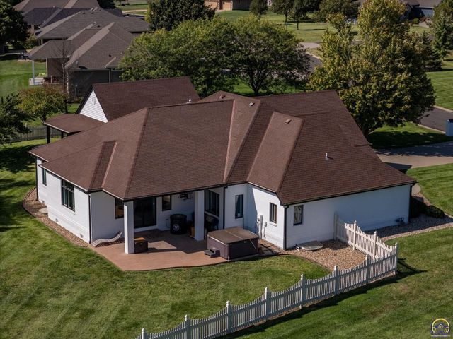 3315 NW 49th TER, Topeka, KS 66618