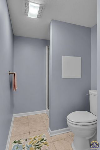 3315 NW 49th TER, Topeka, KS 66618