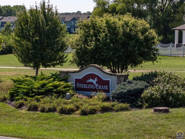 3315 NW 49th TER, Topeka, KS 66618