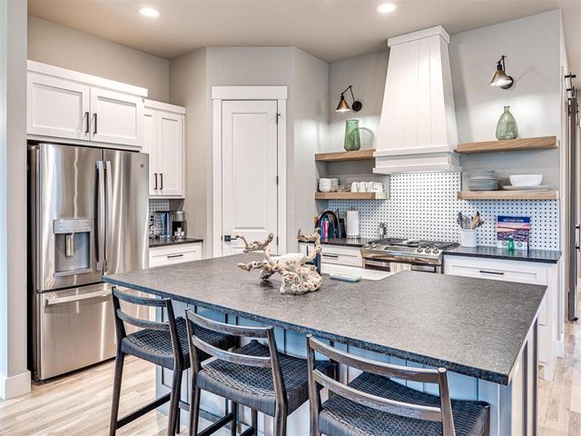 41 Ramble Along Road, Carlton Landing, OK 74432