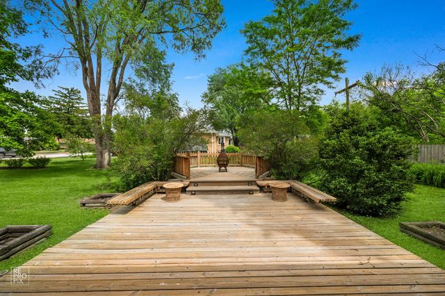 16W721 Red Oak Street, Bensenville, IL 60106