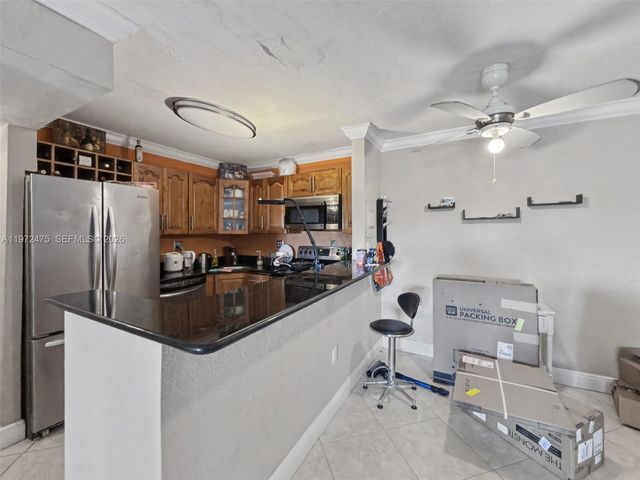 9417 SW 76th St X36, Miami, FL 33173