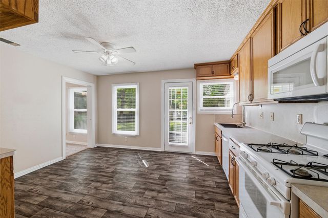 317 12th Street, Grand Prairie, TX 75051