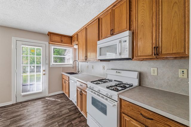 317 12th Street, Grand Prairie, TX 75051