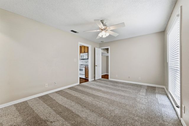 317 12th Street, Grand Prairie, TX 75051