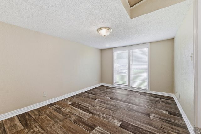 317 12th Street, Grand Prairie, TX 75051